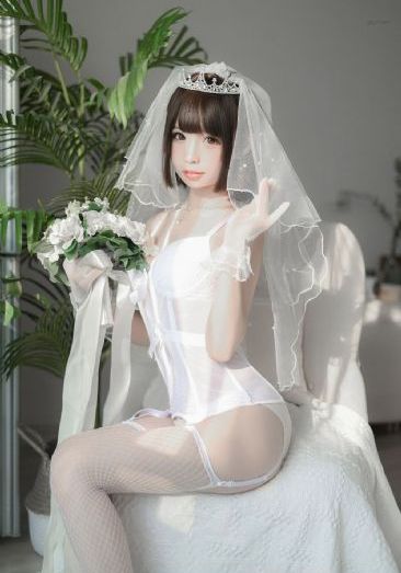 裸体丰满老女人hd_4K电影在线看