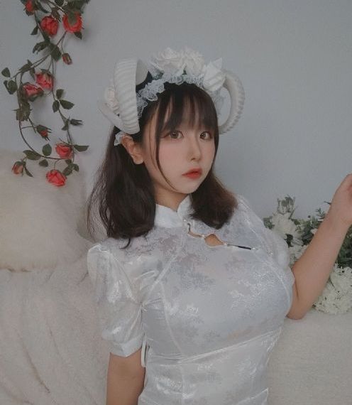 18岁性感女王的性丑闻_神马影院