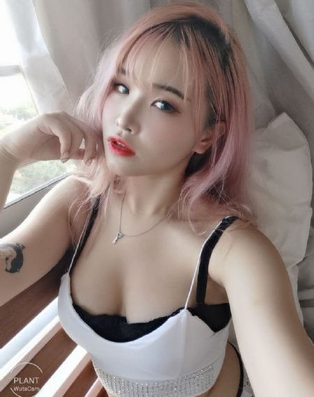 与年轻岳母的那些年韩国_DVD手机在线观看