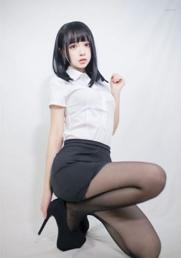 纲手惩罚鸣人全集_高清天堂在线